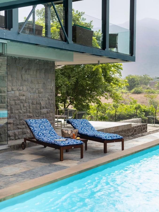Lohonostays Maharajah House Karjat Extérieur photo