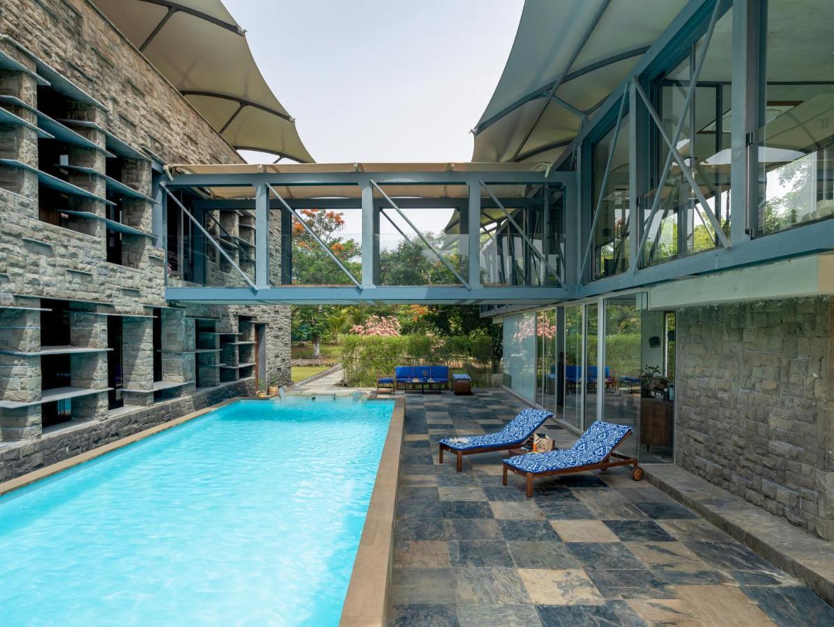 Lohonostays Maharajah House Karjat Extérieur photo