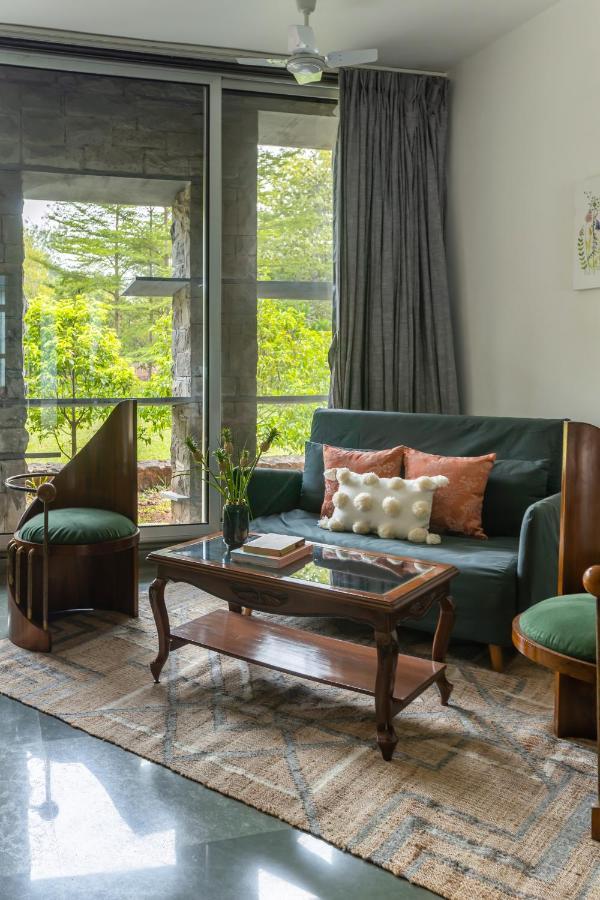 Lohonostays Maharajah House Karjat Extérieur photo