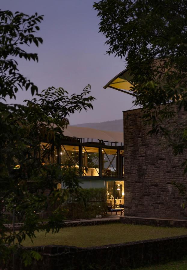 Lohonostays Maharajah House Karjat Extérieur photo
